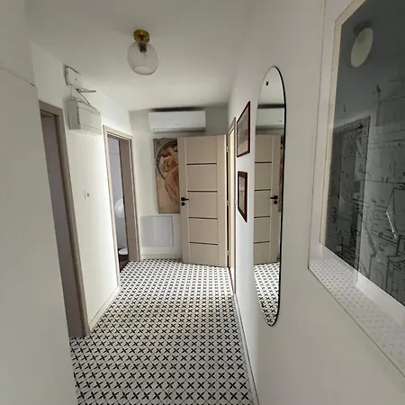The Attic W Aircon And Parking Apartmán